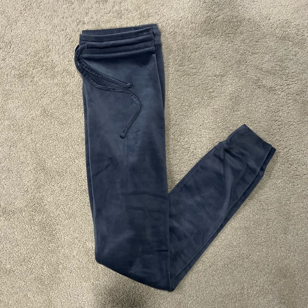 American Eagle Velvet Joggers